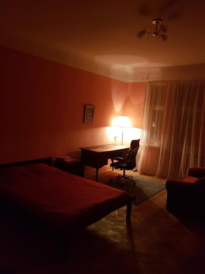 Ebu 28 Apartment Riga Bagian luar foto