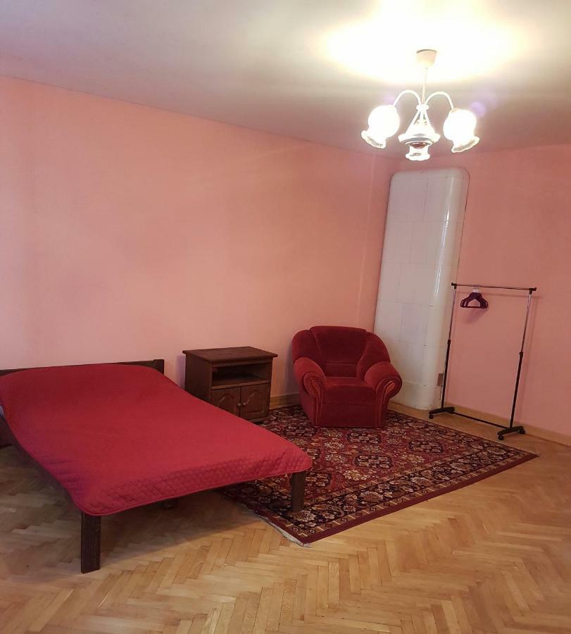 Ebu 28 Apartment Riga Bagian luar foto